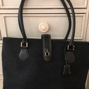 Hand bag